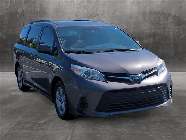 2020 Toyota Sienna LE