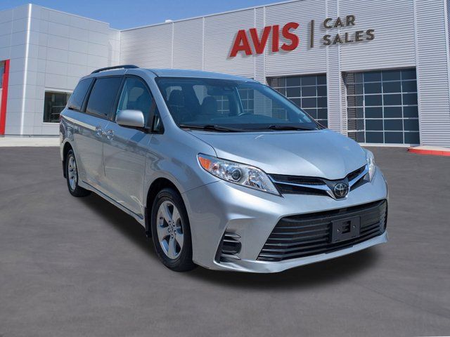 2020 Toyota Sienna LE