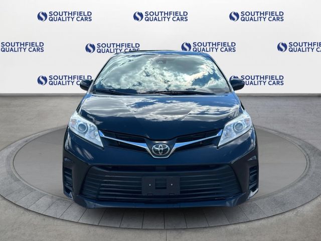 2020 Toyota Sienna LE