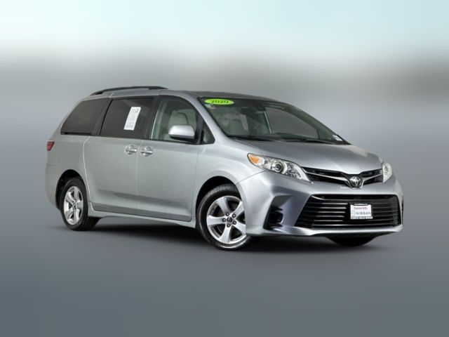 2020 Toyota Sienna LE