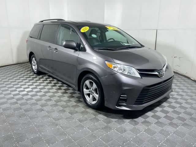 2020 Toyota Sienna LE