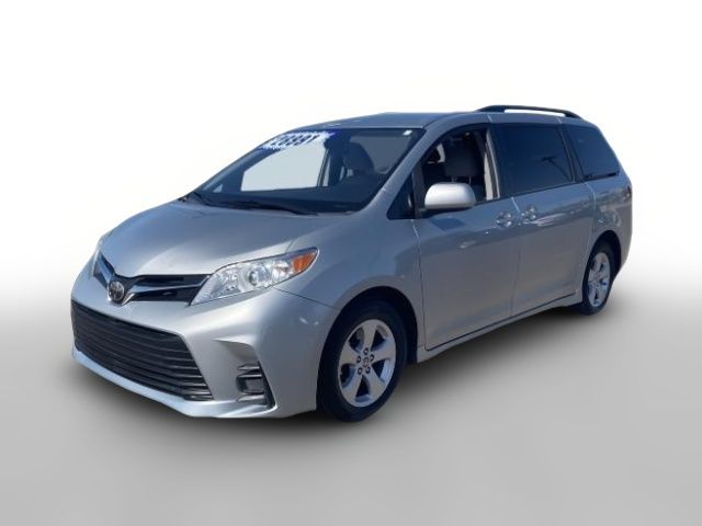 2020 Toyota Sienna LE Auto Access Seat