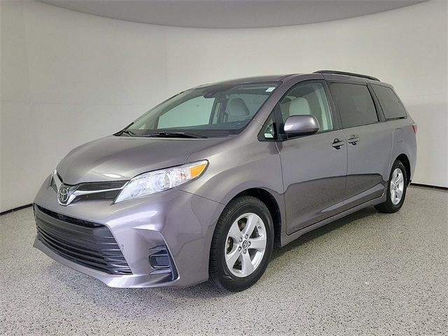 2020 Toyota Sienna LE