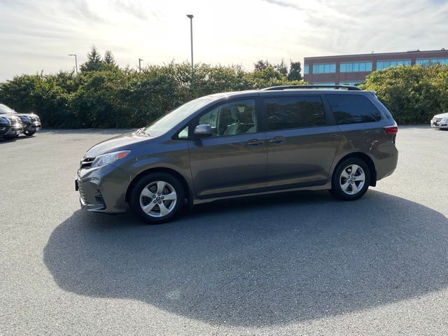 2020 Toyota Sienna LE