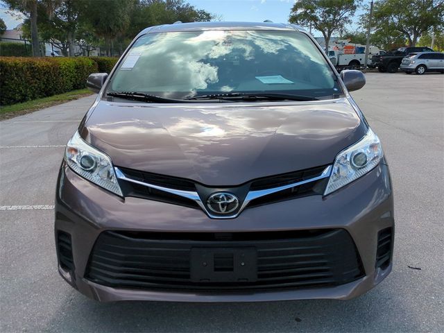 2020 Toyota Sienna 