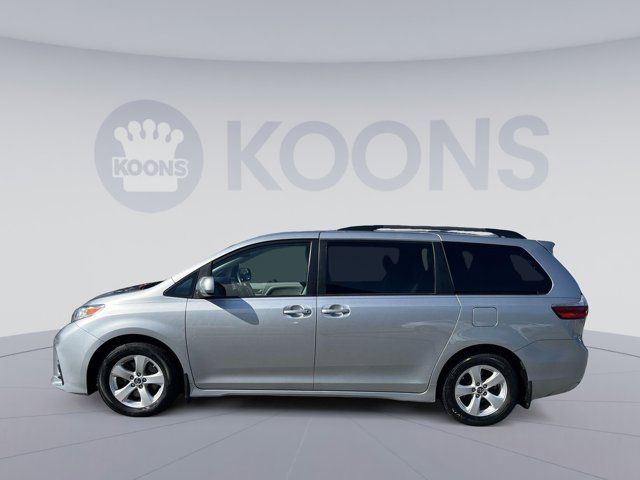 2020 Toyota Sienna LE