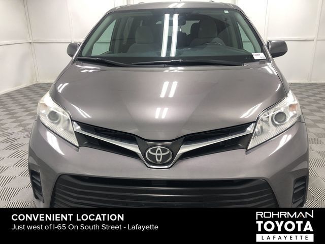 2020 Toyota Sienna LE