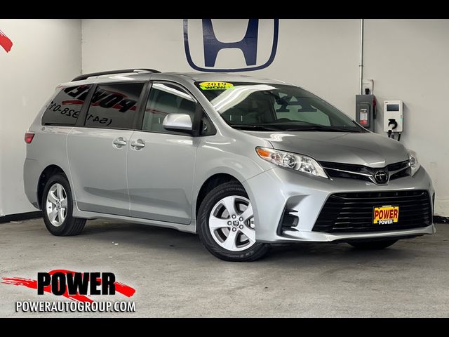 2020 Toyota Sienna LE