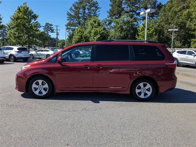 2020 Toyota Sienna LE