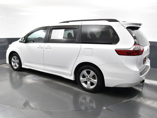 2020 Toyota Sienna LE