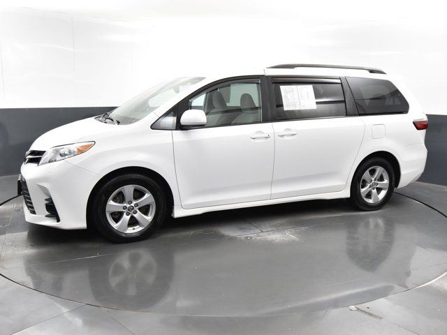 2020 Toyota Sienna LE