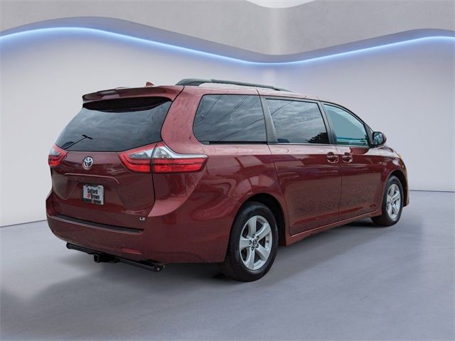 2020 Toyota Sienna 