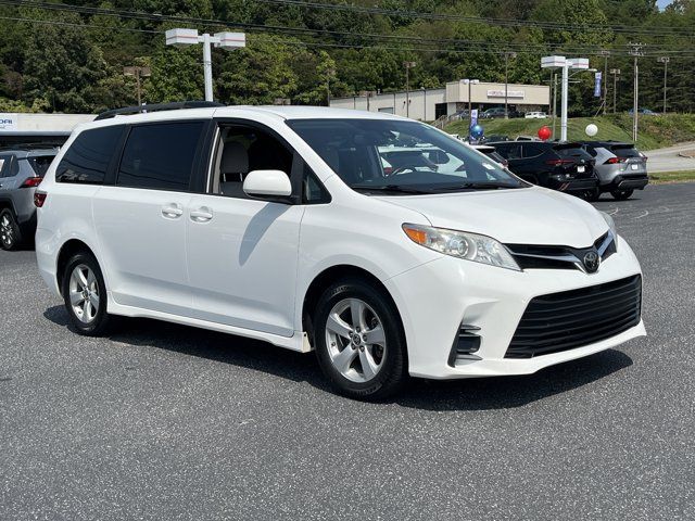 2020 Toyota Sienna LE