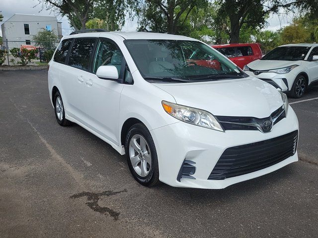 2020 Toyota Sienna LE