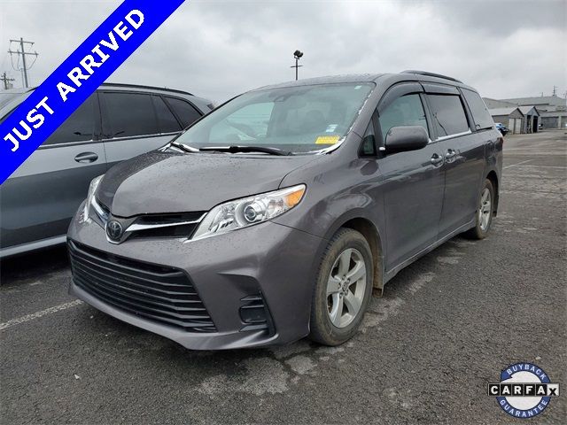 2020 Toyota Sienna LE