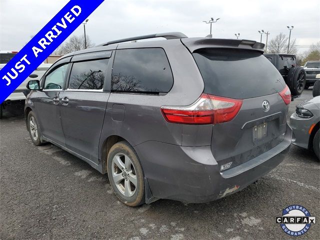 2020 Toyota Sienna LE