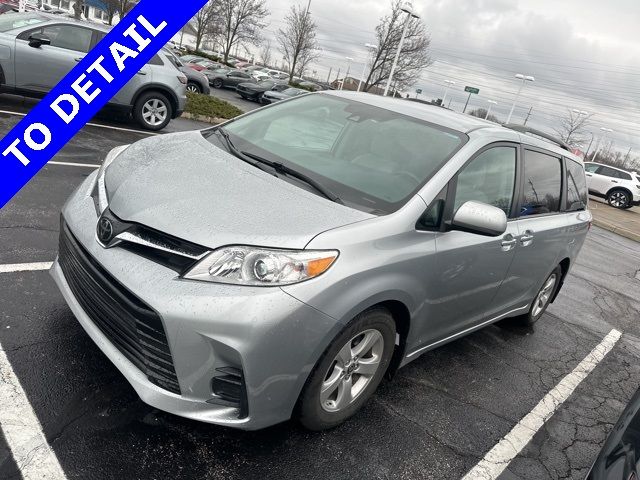 2020 Toyota Sienna LE