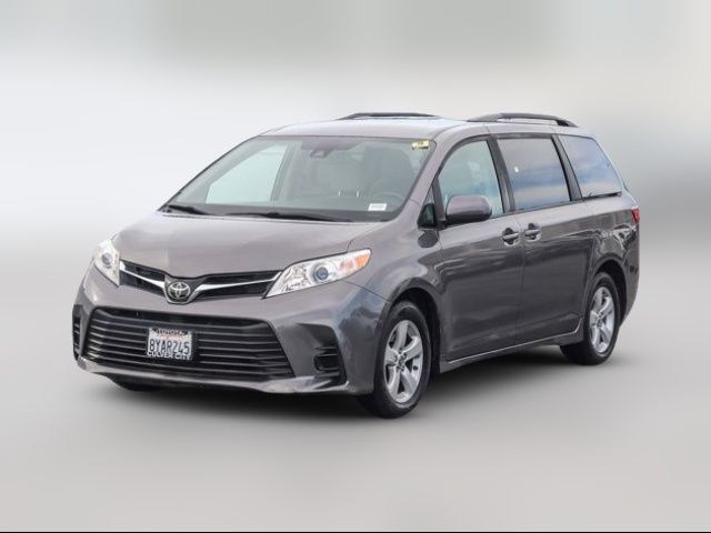 2020 Toyota Sienna LE