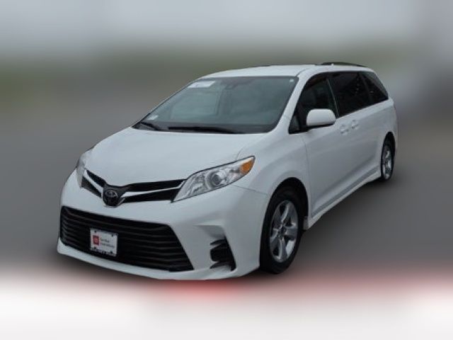 2020 Toyota Sienna LE