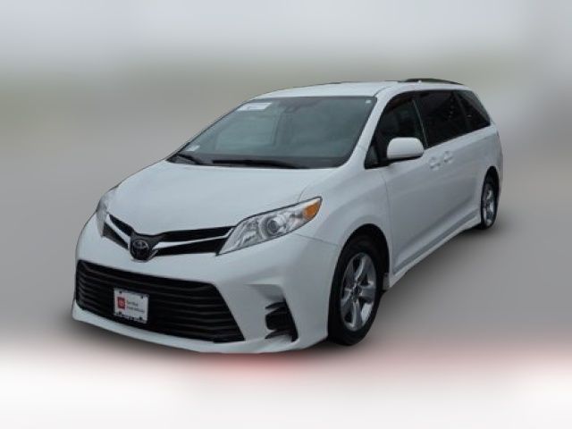 2020 Toyota Sienna LE