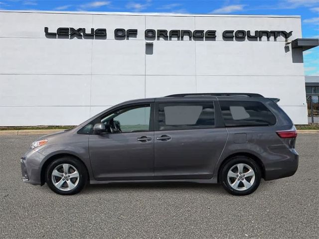 2020 Toyota Sienna LE