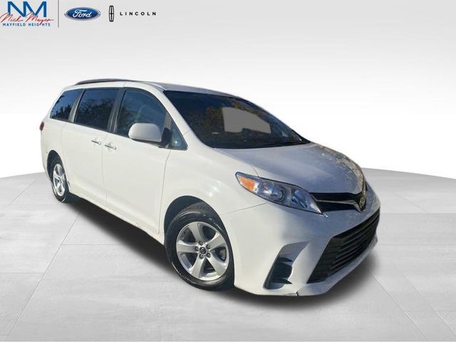 2020 Toyota Sienna LE