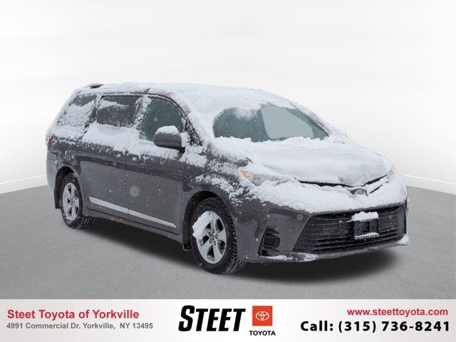 2020 Toyota Sienna LE