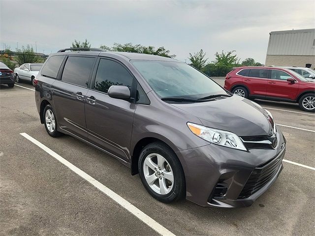 2020 Toyota Sienna 