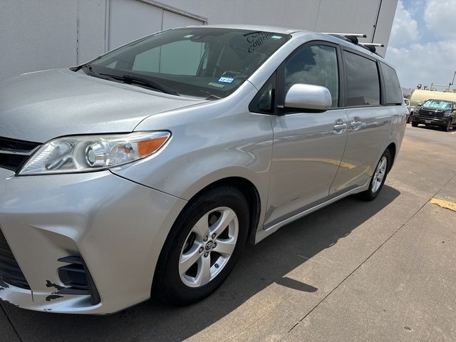 2020 Toyota Sienna 