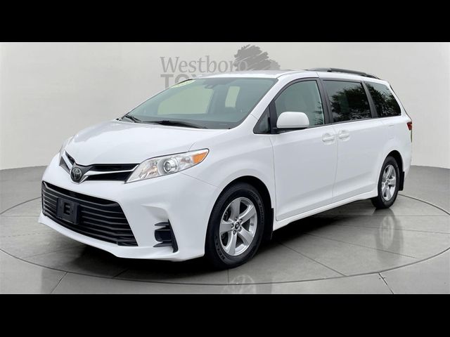 2020 Toyota Sienna LE