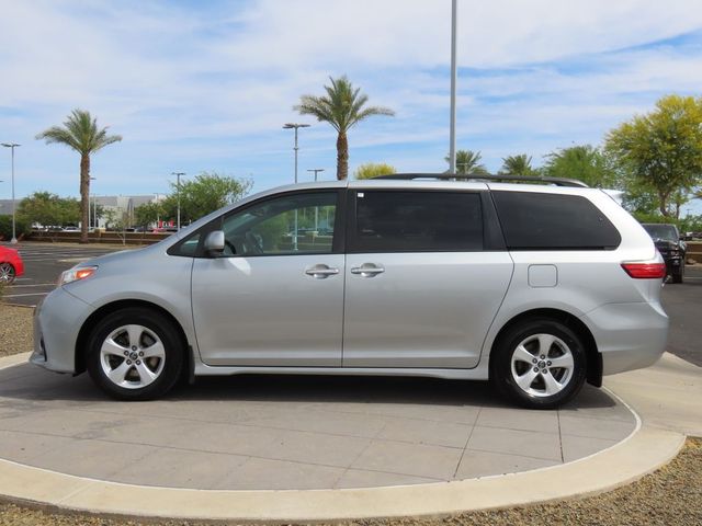 2020 Toyota Sienna LE