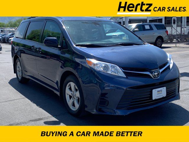 2020 Toyota Sienna LE