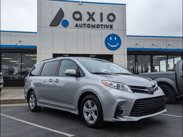 2020 Toyota Sienna LE