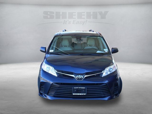 2020 Toyota Sienna LE