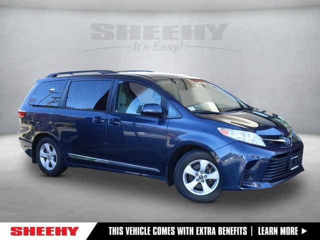 2020 Toyota Sienna LE