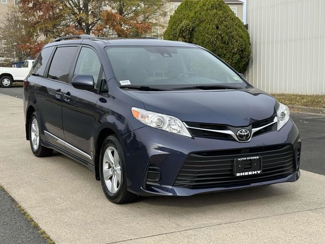 2020 Toyota Sienna LE