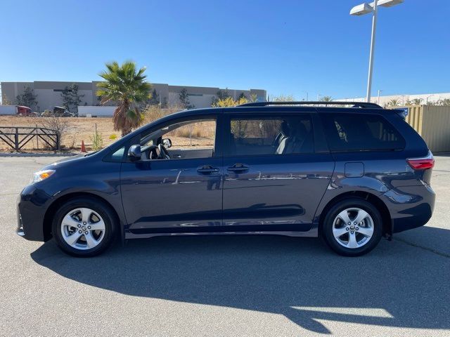 2020 Toyota Sienna LE