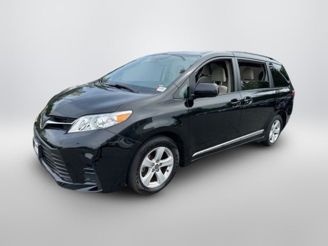 2020 Toyota Sienna LE
