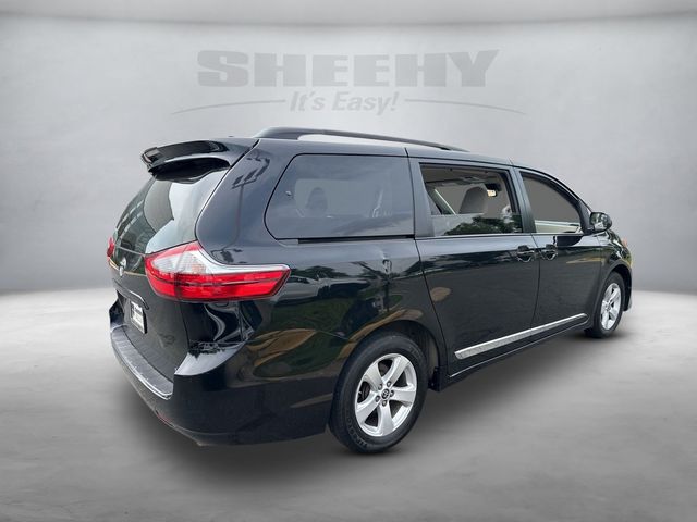 2020 Toyota Sienna LE