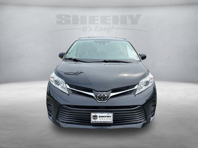 2020 Toyota Sienna LE
