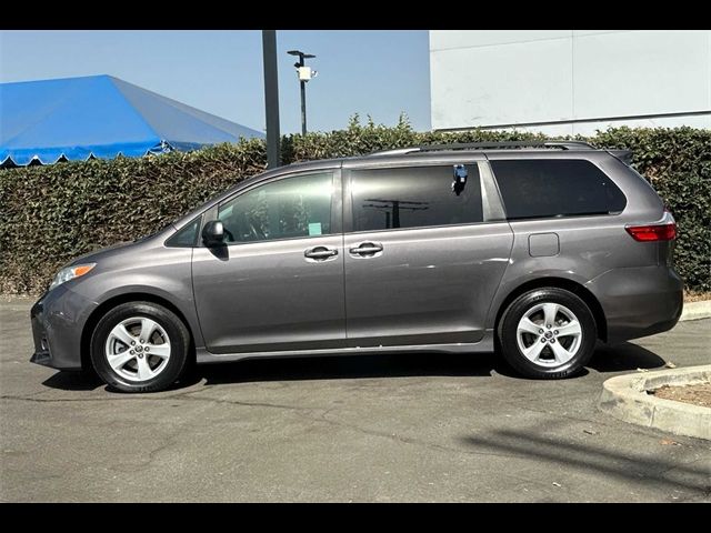 2020 Toyota Sienna LE