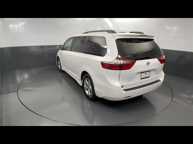 2020 Toyota Sienna 