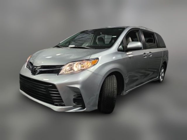 2020 Toyota Sienna LE