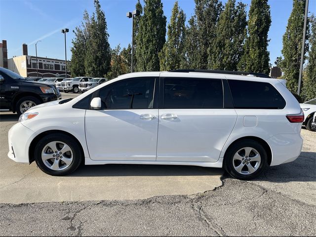 2020 Toyota Sienna LE