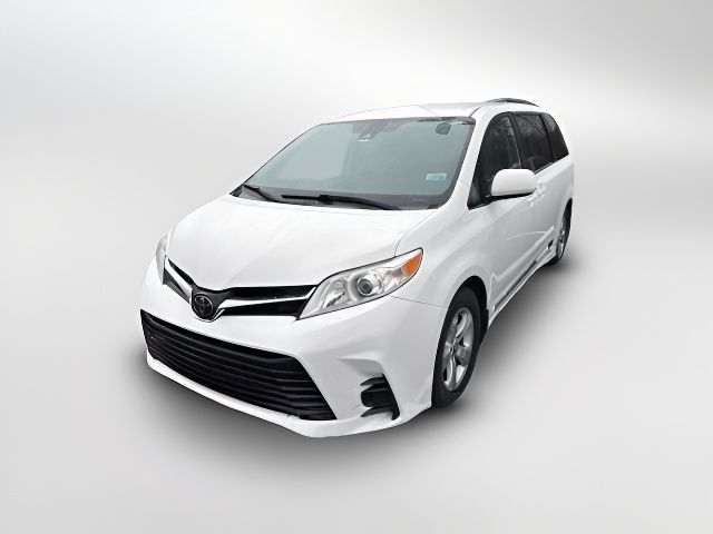 2020 Toyota Sienna LE