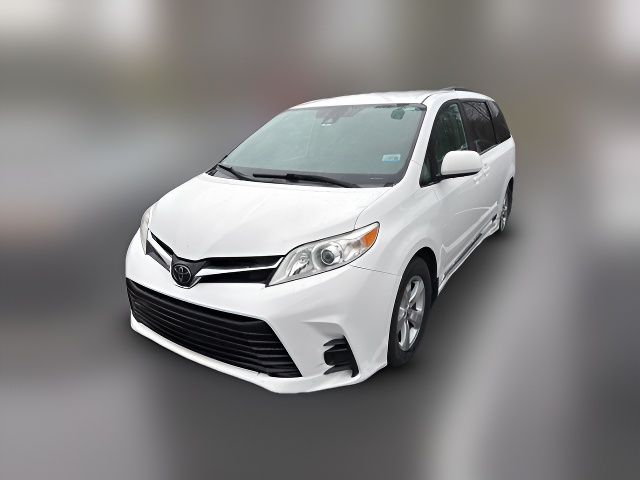 2020 Toyota Sienna LE