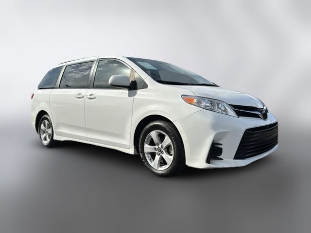 2020 Toyota Sienna LE