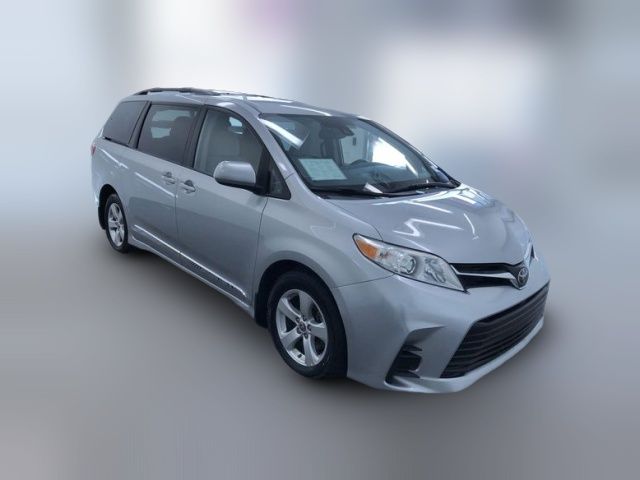 2020 Toyota Sienna LE