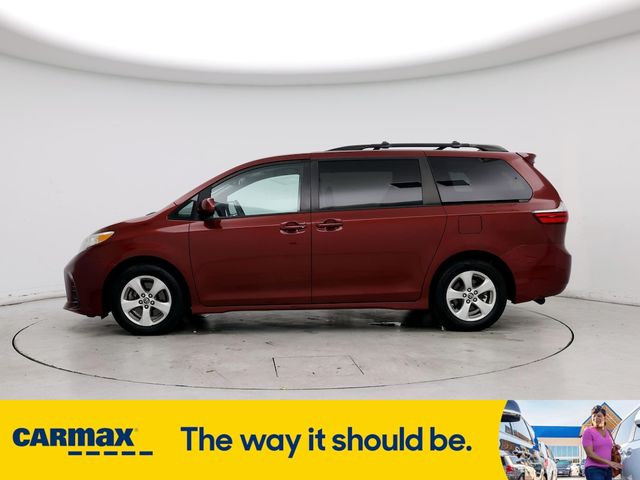 2020 Toyota Sienna LE