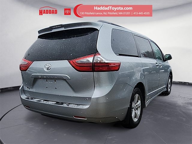 2020 Toyota Sienna LE